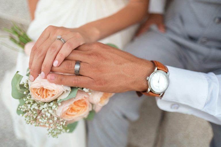 illustration libre de droit mariage en semaine